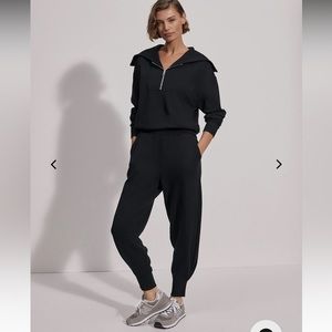 Varley The Allen Sweatpant The Relaxed Pant 27.5” inseam in black size medium